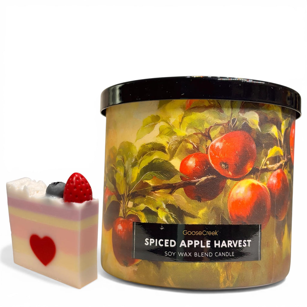 Spiced Apples Harvest Soy Wax Blend Candle, Honeycrisp Apples, Cinnamon Sticks, Clove Buds Scent