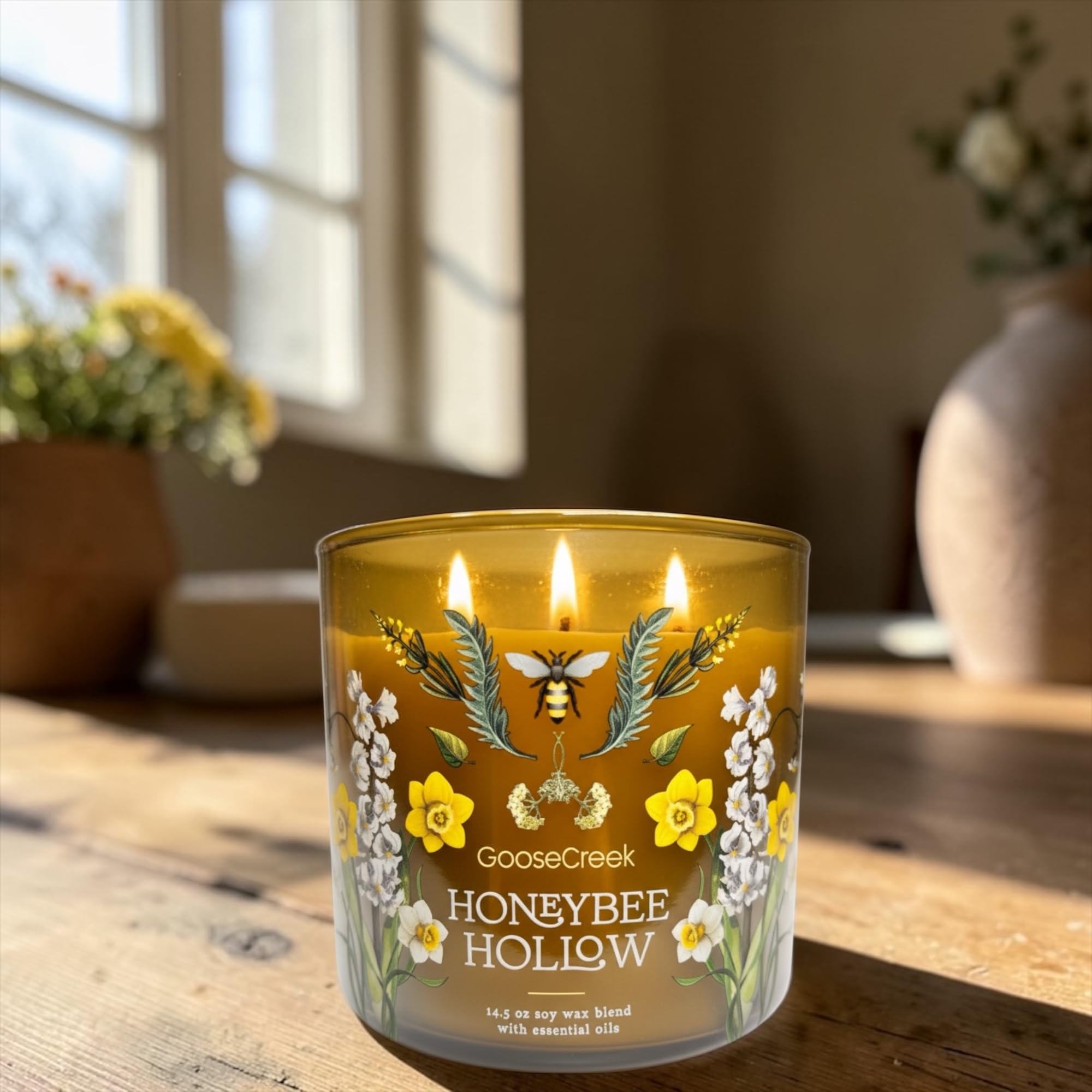 Honeybee Hollow 3-Wick Candle, 14.5 oz Soy Wax Blend, Wild Honey, Vanilla Bean, Amber Woods