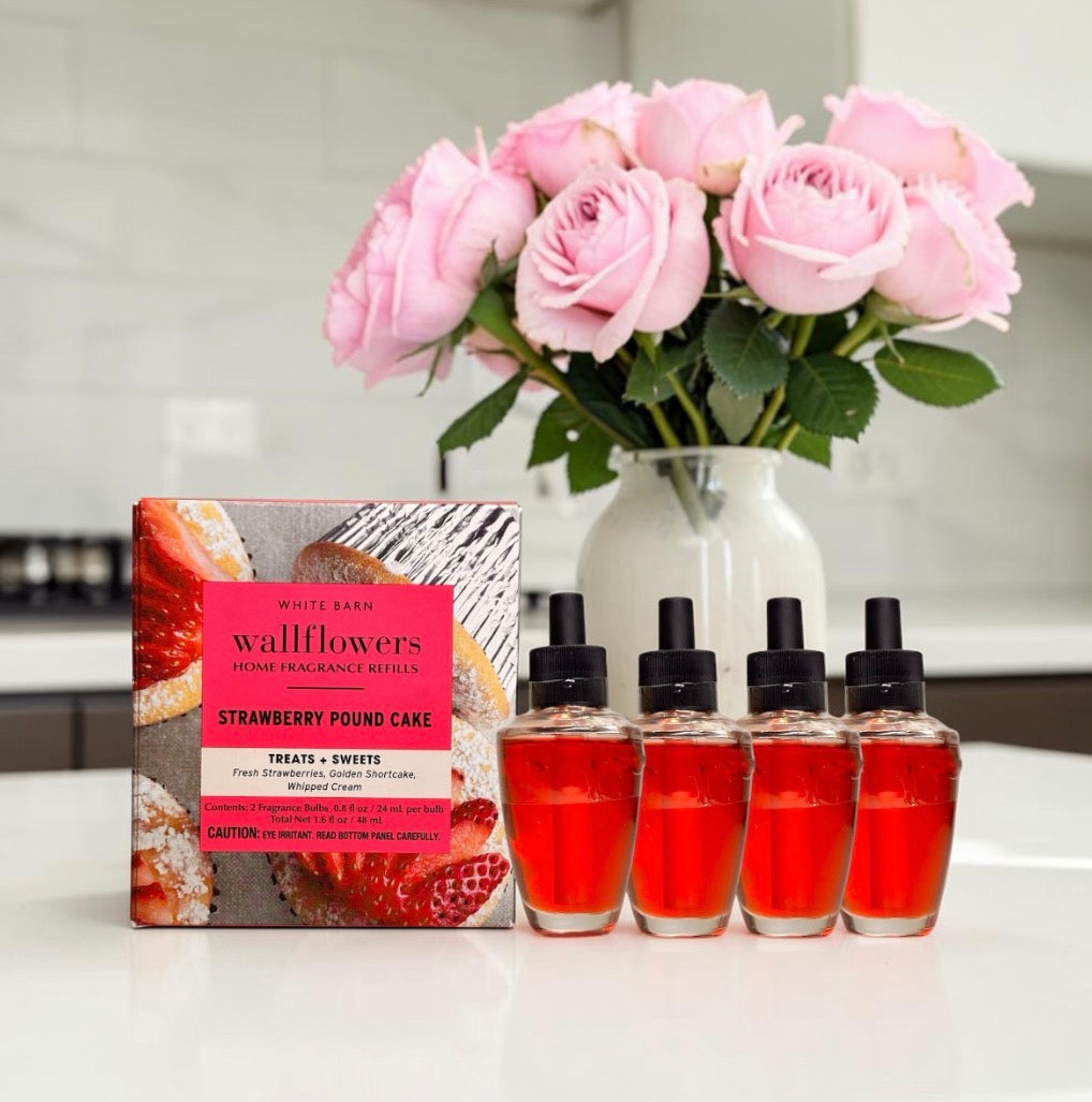 White Barn Strawberry Pound Cake Wallflowers Refill 4pack/Treats & Sweets