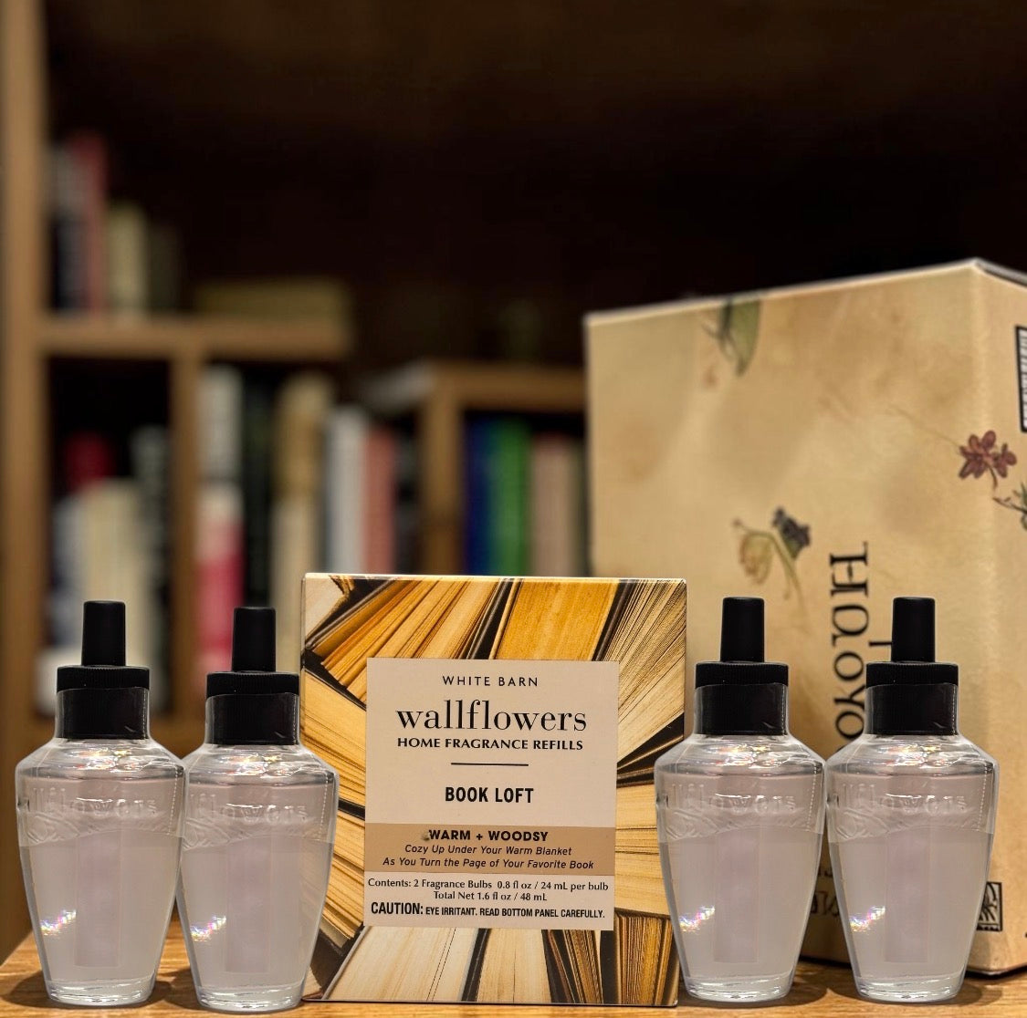 White Barn Book Loft Wallflowers  Refill 4pack Warm & Woodsy Home Fragrance Plugs