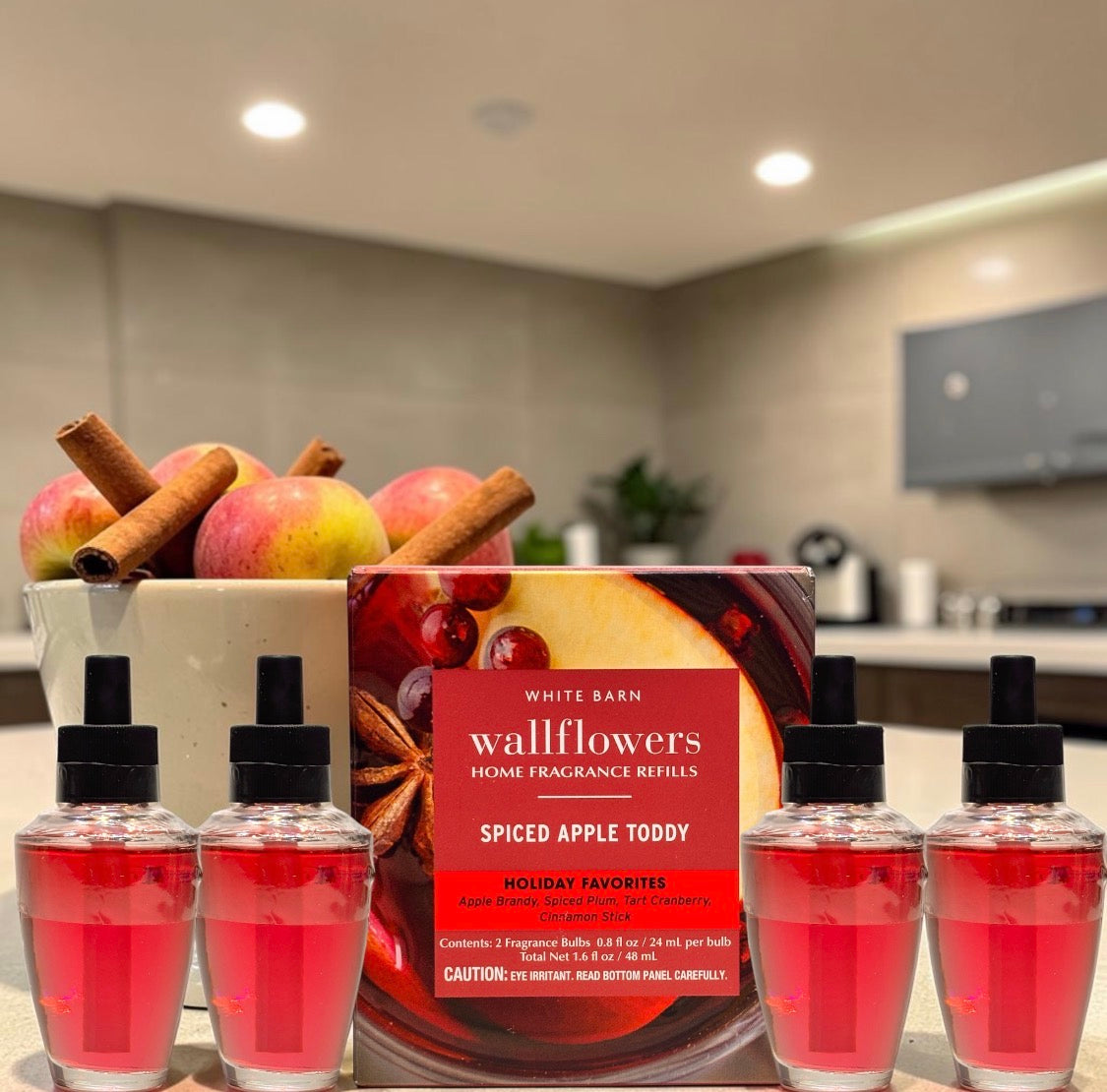 White Barn Spiced Apple Toddy Wallflowers Refill 4pack / Holiday Favorites Home Fragrances Plugs