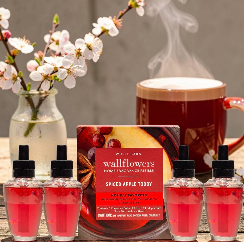 White Barn Spiced Apple Toddy Wallflowers Refill 4pack / Holiday Favorites Home Fragrances Plugs