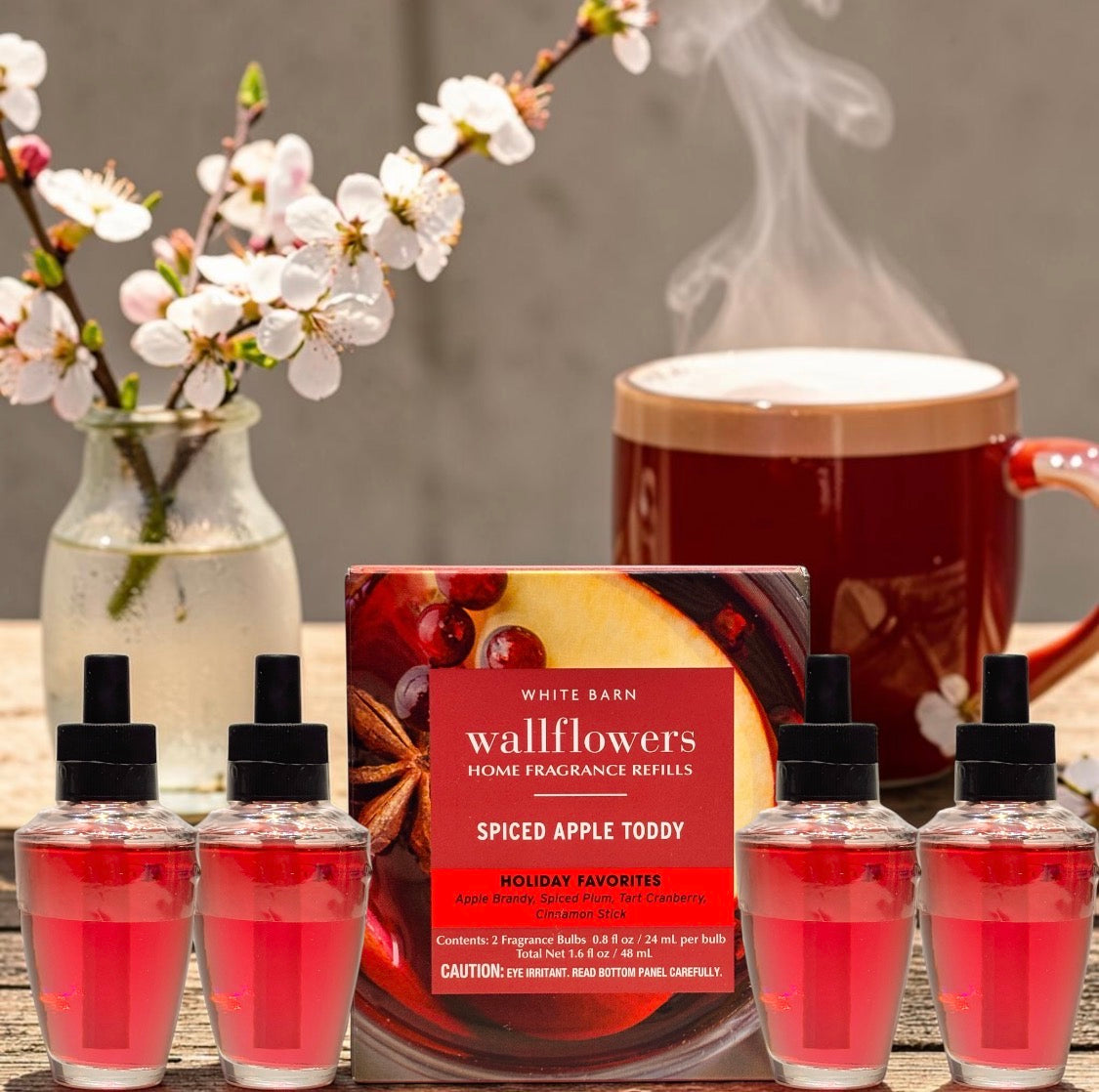 White Barn Spiced Apple Toddy Wallflowers Refill 4pack / Holiday Favorites Home Fragrances Plugs