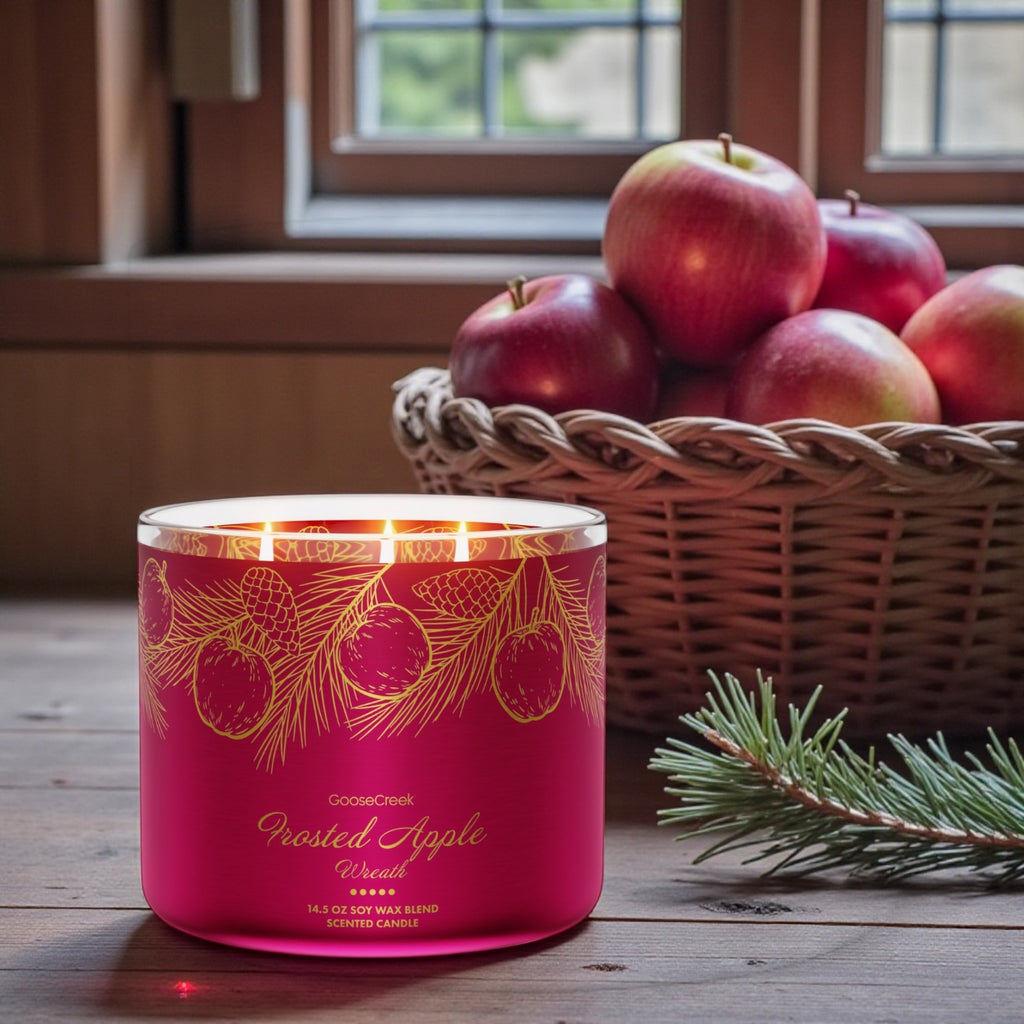 Frosted Apple Candle 14.5 oz + Artisanal shortcake soap (love in the heart design)