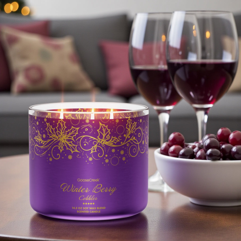Winter Berry Cobler Candle 14.5 oz + Artisanal shortcake soap (Love from the heart design)