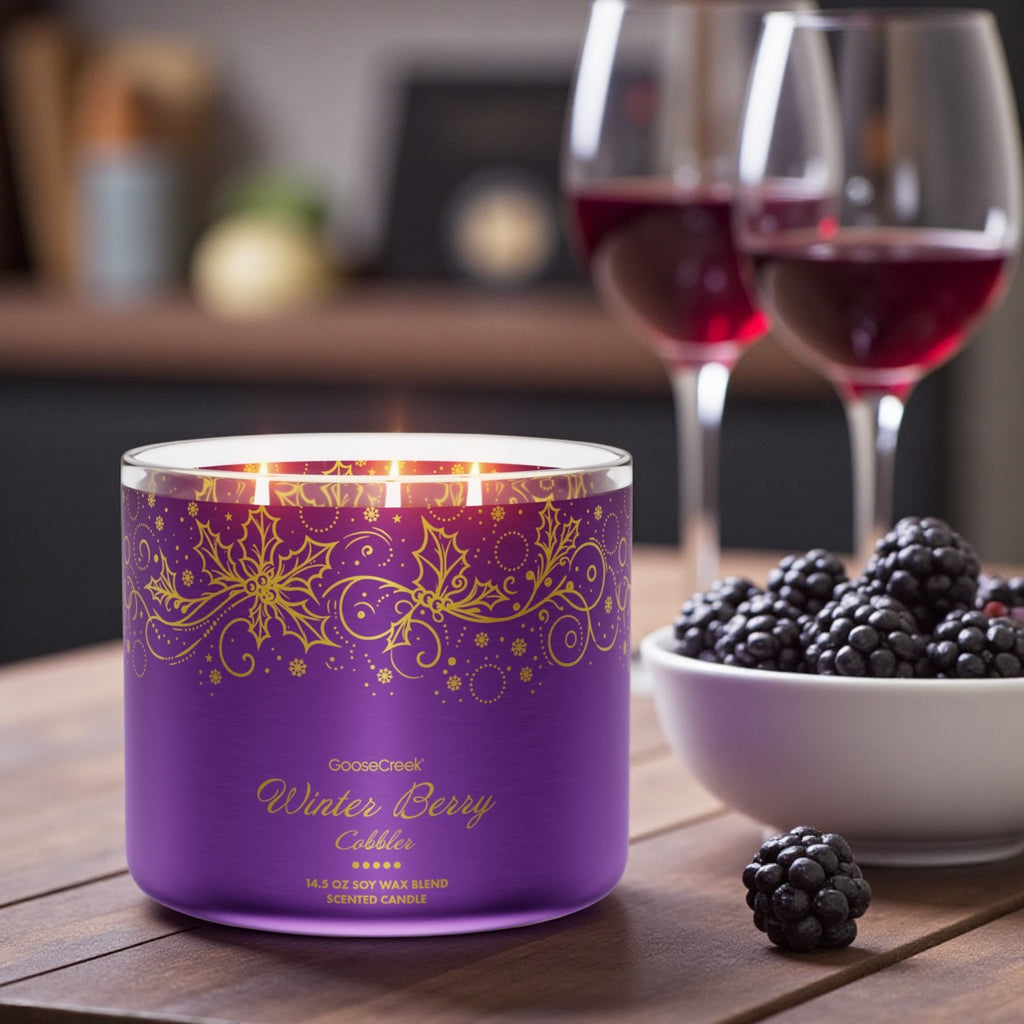 Winter Berry Cobler Candle 14.5 oz + Artisanal shortcake soap (Love from the heart design)
