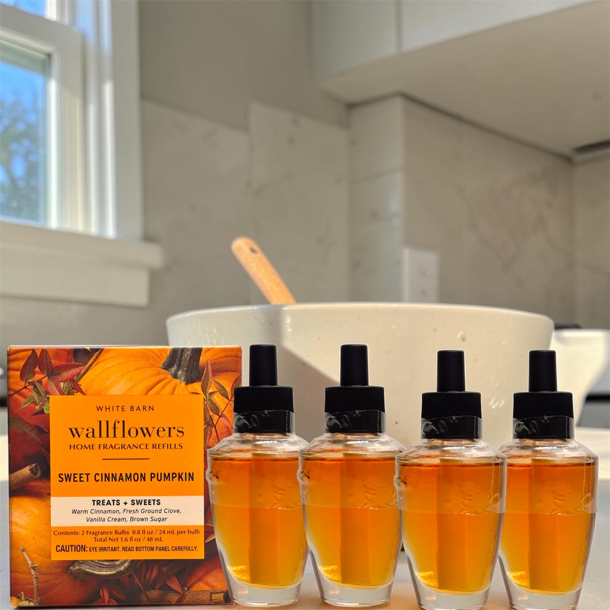 White Barn Sweet Cinnamon Pumpkin wallflowers Refill 4pack Treat &Sweets Home Fragrances Plugs