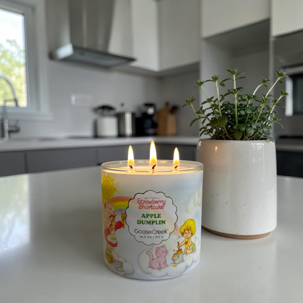 Strawberry Shortcake Apples Dumplin Scented Candle with Artisanal Soap Gift, 14.5 oz, Baked Apples and Cinnamon Sugar Fragrance