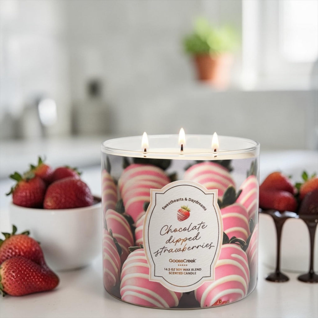 Chocolate Dipped Strawberries Scented Candle, 3-Wick, Soy Wax Blend, 14.5 oz, Sweethearts & Daydreams