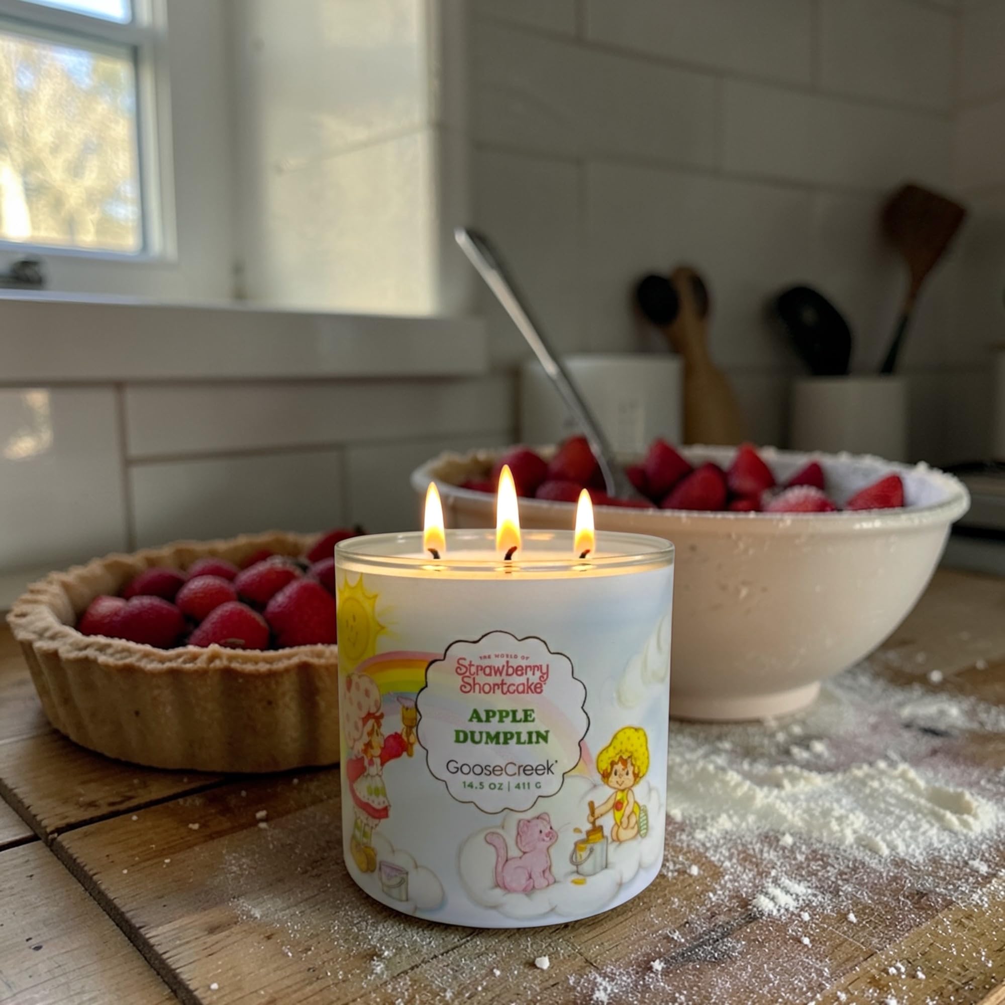 Strawberry Shortcake Apples Dumplin Scented Candle with Artisanal Soap Gift, 14.5 oz, Baked Apples and Cinnamon Sugar Fragrance